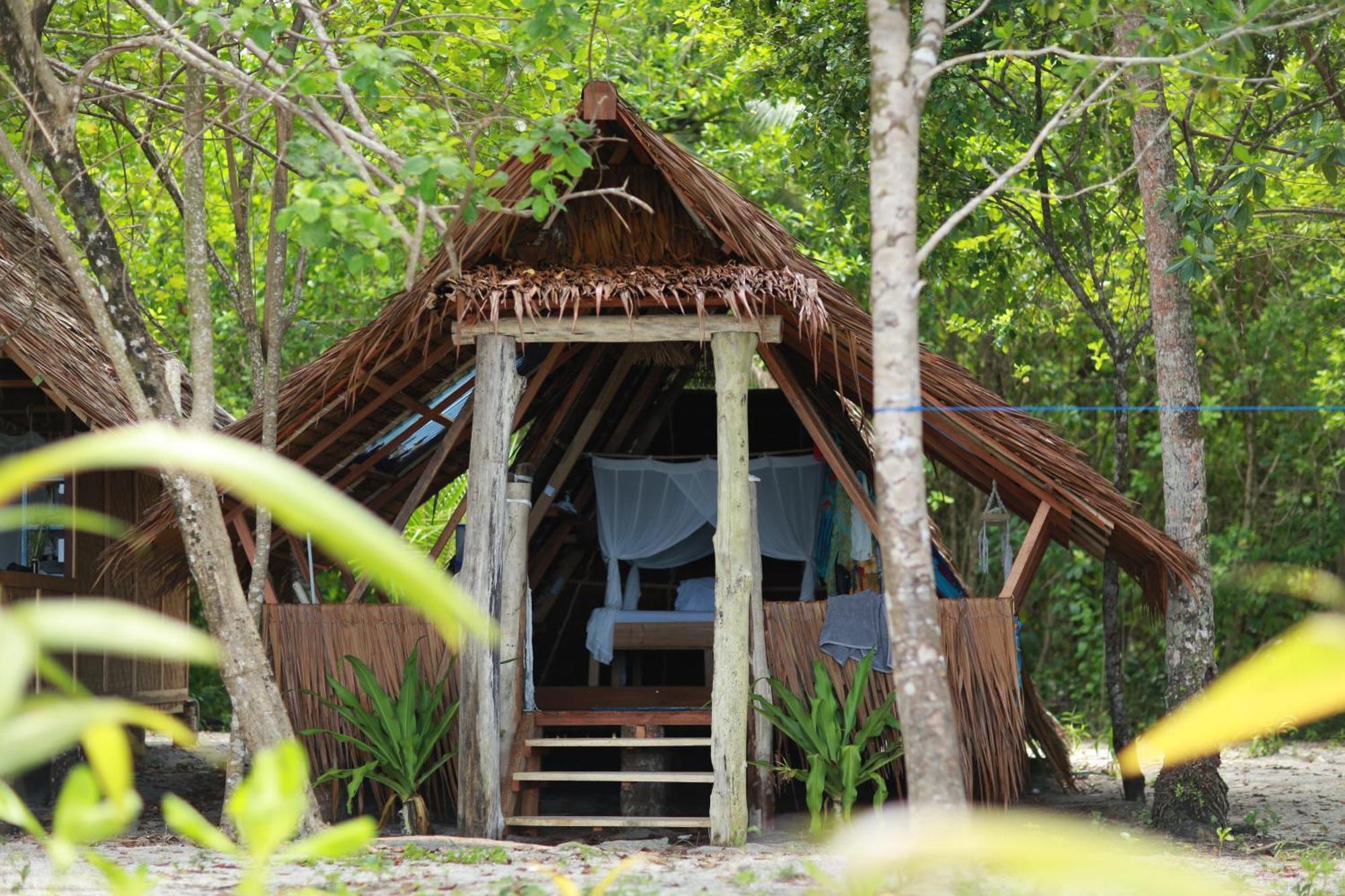 Pinang Island - Private Island Sea View Bungalows Singkil  Exterior foto